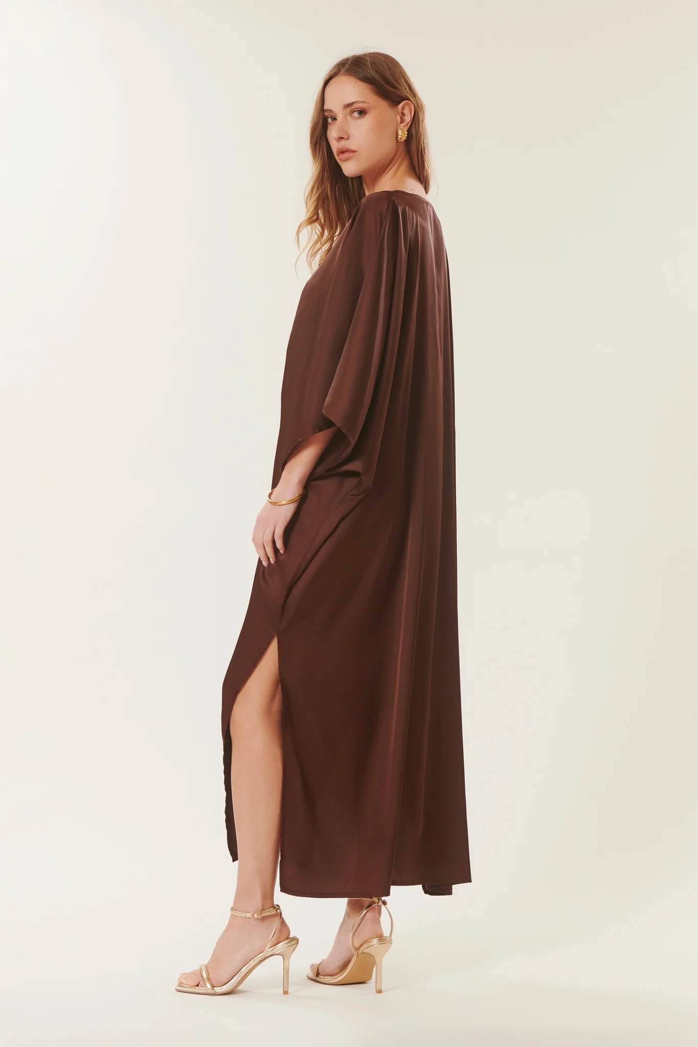 Daniela | Robe ample satinée - Image 3