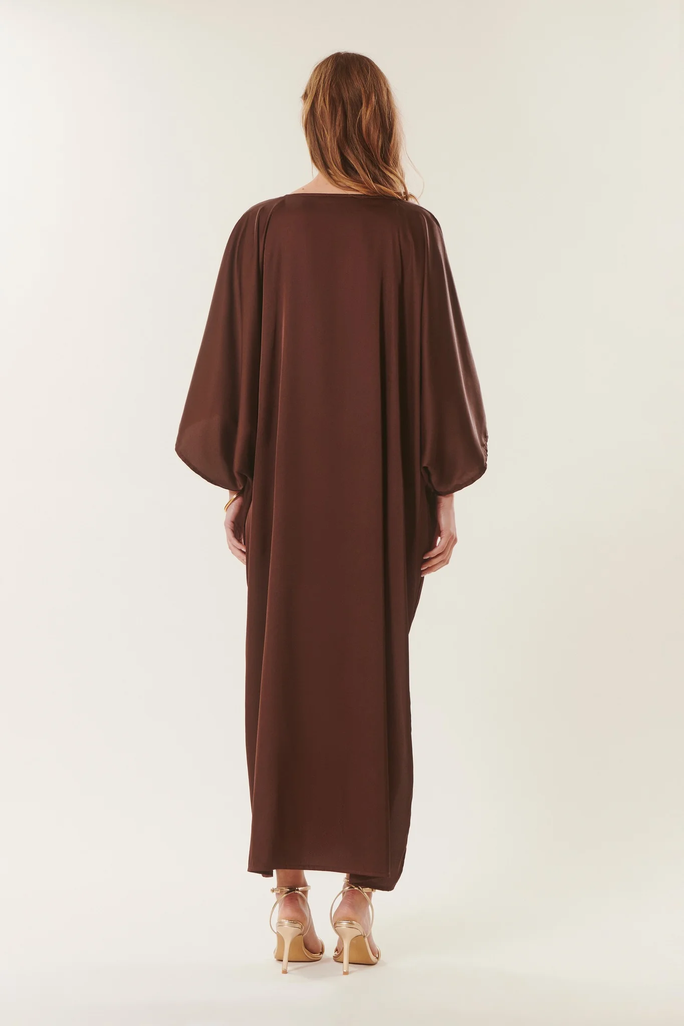 Daniela | Robe ample satinée - Image 4