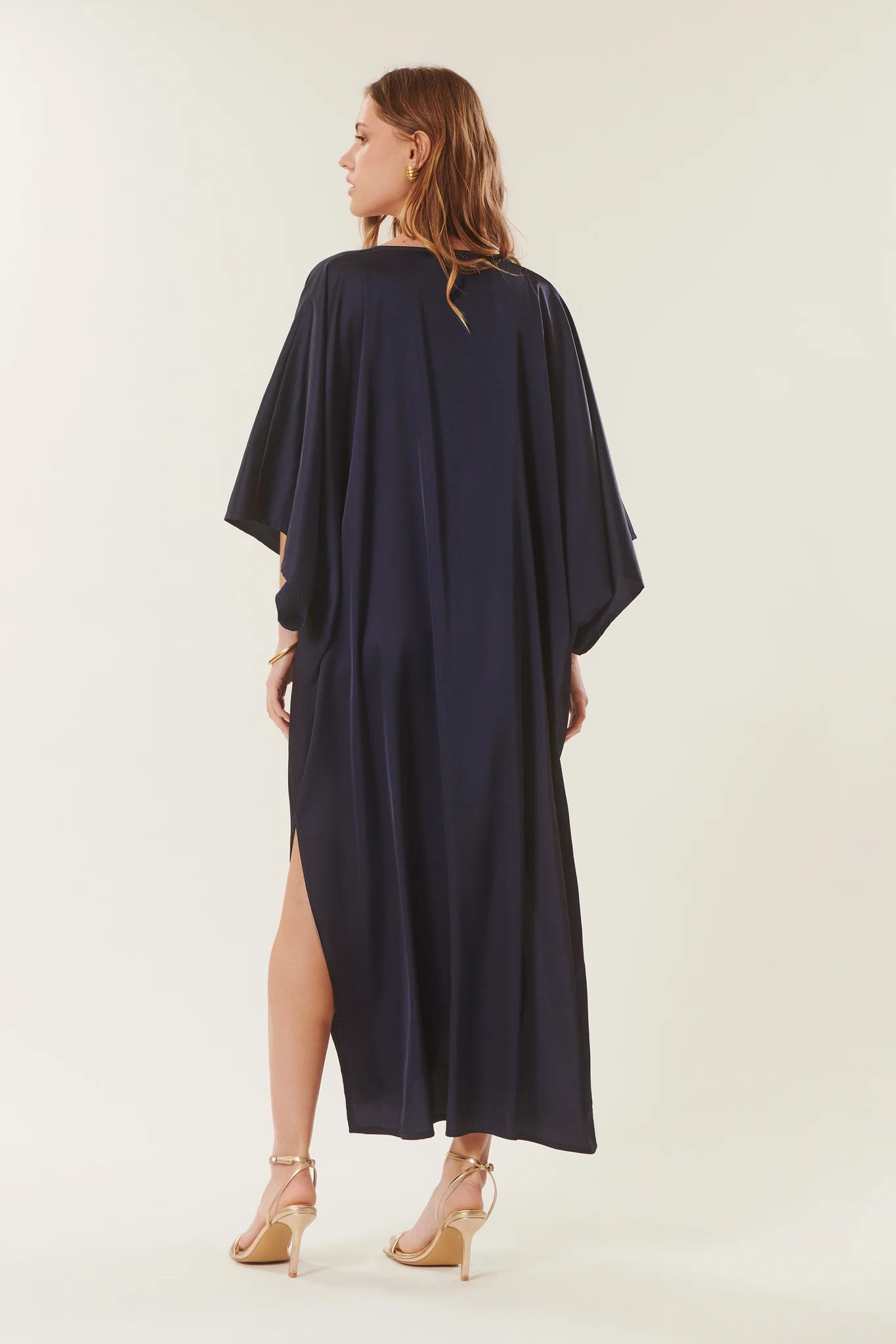 Daniela | Robe ample satinée - Image 4