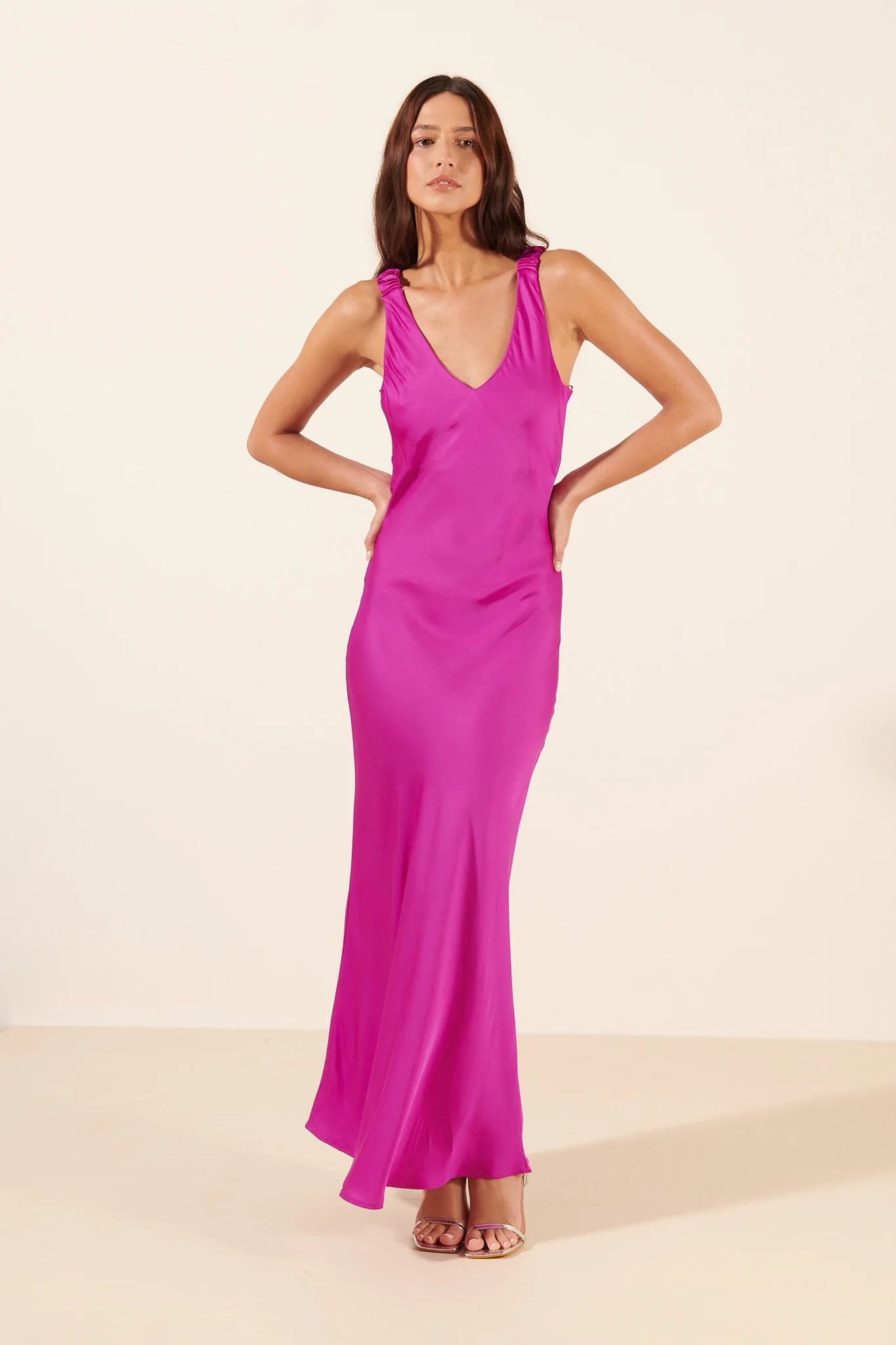 Grammy | Robe longue satinée - Image 3