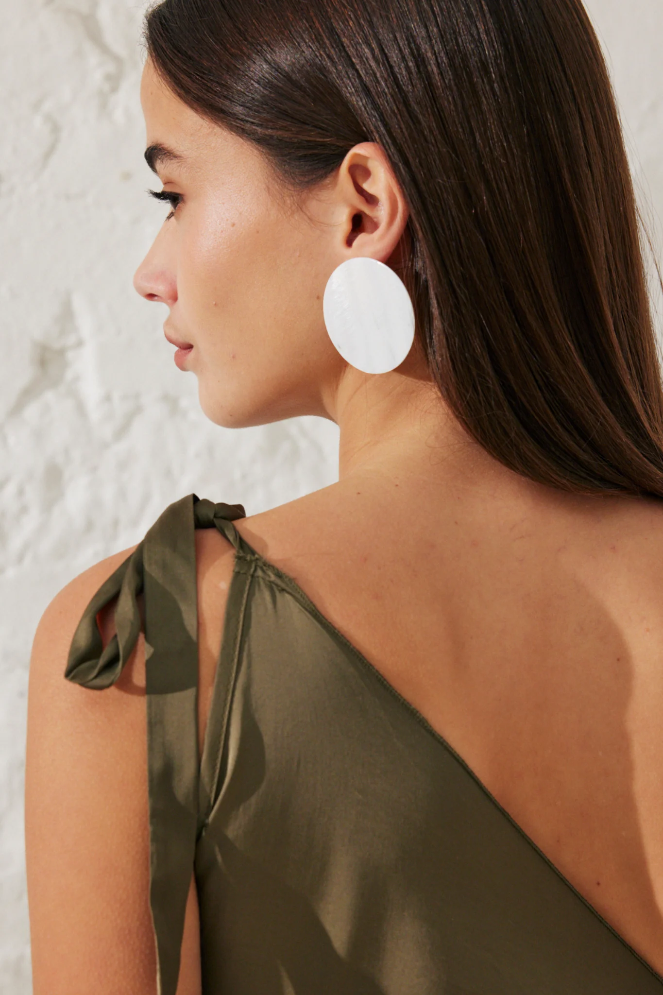 Iris | Robe satinée asymétrique - Image 4