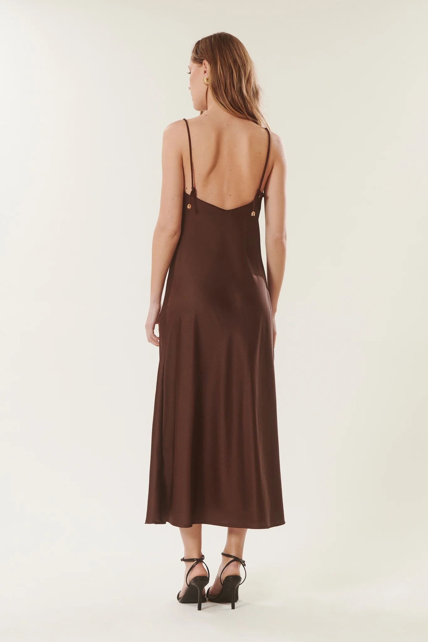 Nella | Robe satinée col bénitier - Image 3